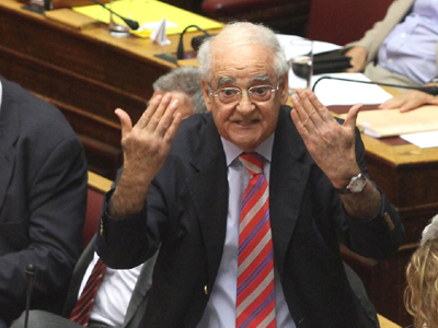 O Κακλαμάνης κατσάδιασε τον Υπουργό